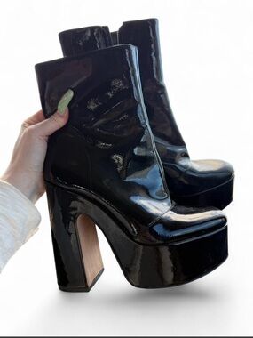 jessica simpson Black Patent Platform Ankle Boots